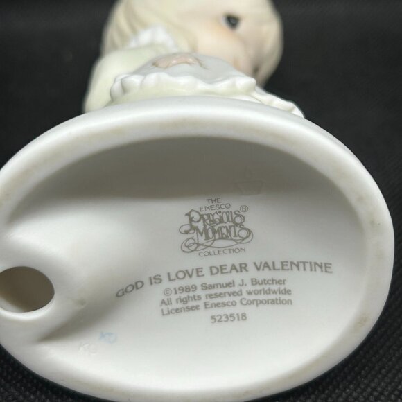 Precious Moments “God is love dear Valentine" figurine - Picture 3 of 3